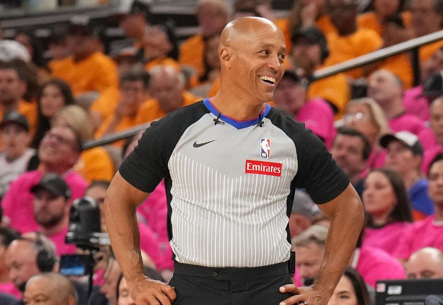 NBA西决抢七大战裁判出炉：戴维斯担任主裁 三人执哨两队胜率曝光